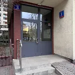 Studio In The Center - Prime Location